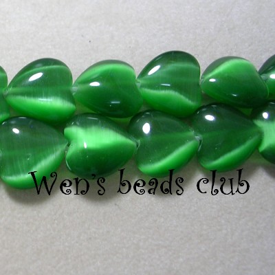 Cat's eye beads, hearts, Medium Emerald, 12m/m 16".