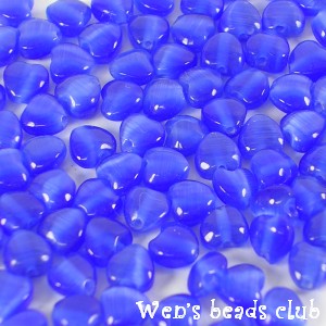 Cat's eye beads, hearts, Sapphire Blue, 4mm. 16".